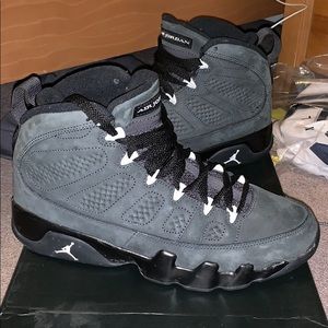 Air Jordan Retro 9